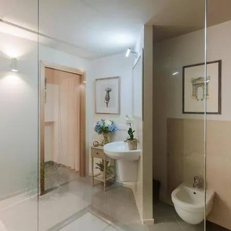Casa Eda, Modern Contemporary Inside The Walls Of Lucca