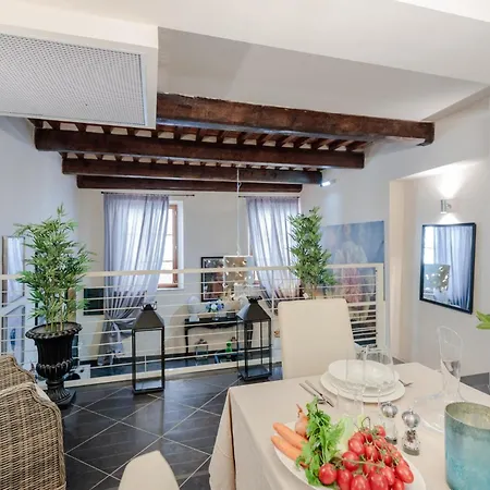 Casa Eda, Modern Contemporary Inside The Walls Of Lucca