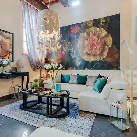 Casa Eda, Modern Contemporary Inside The Walls Of Apartment Lucca